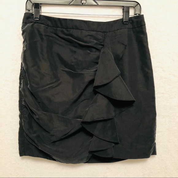 H&M Dresses & Skirts - H&M Black Metallic Mini Skirt